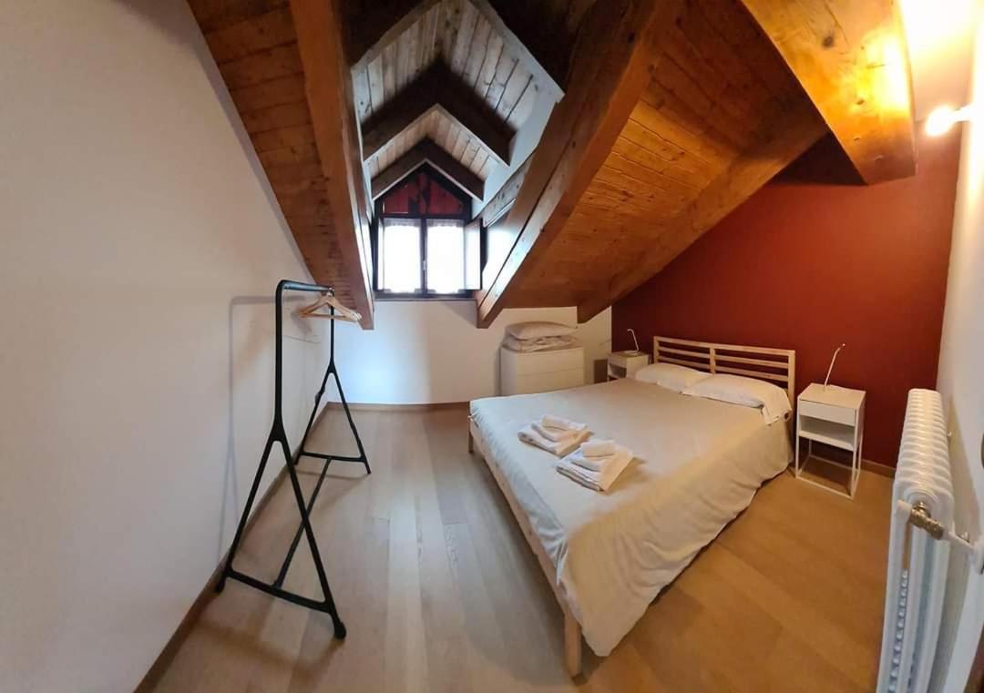 Appartamento Residenza Lavinia Monforte dʼAlba Exterior foto