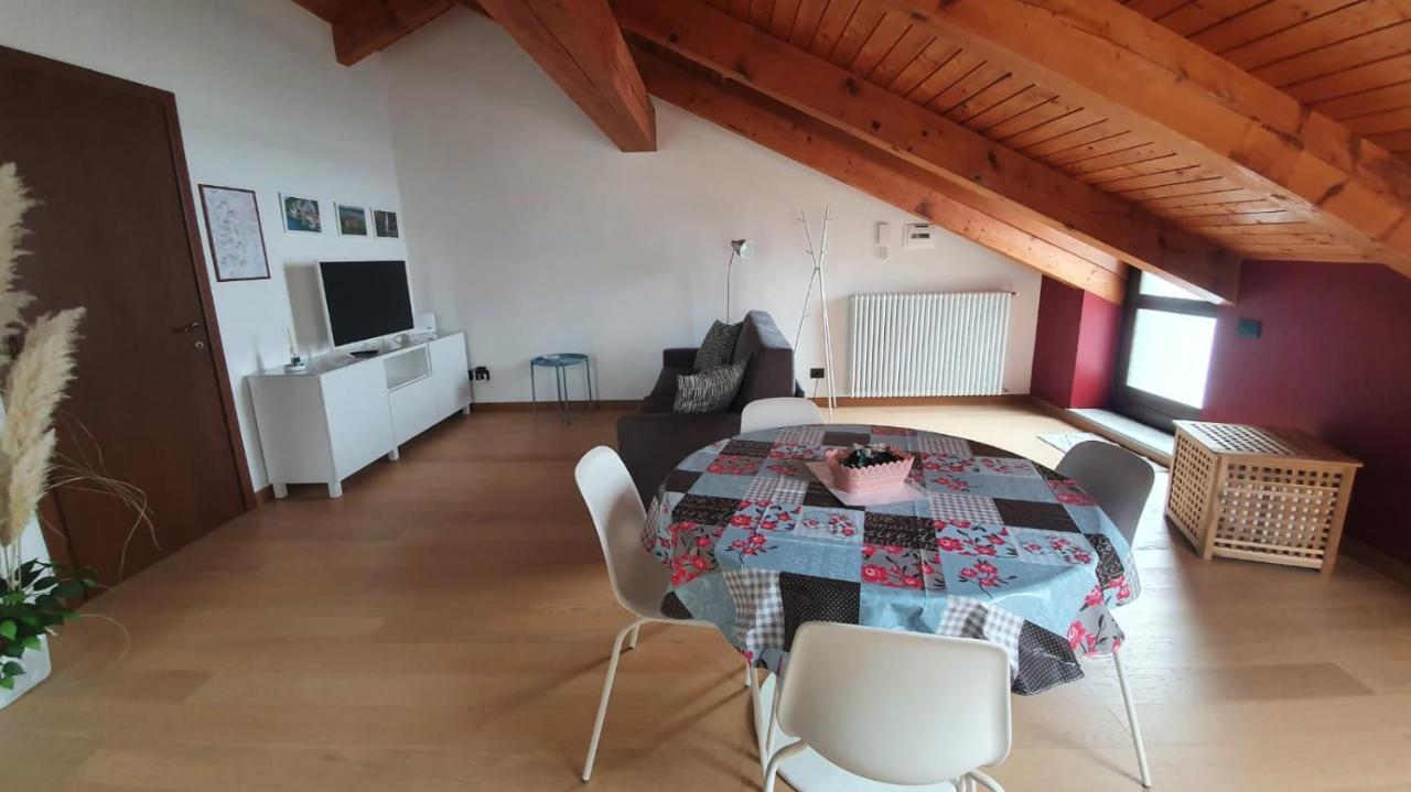 Appartamento Residenza Lavinia Monforte dʼAlba Exterior foto